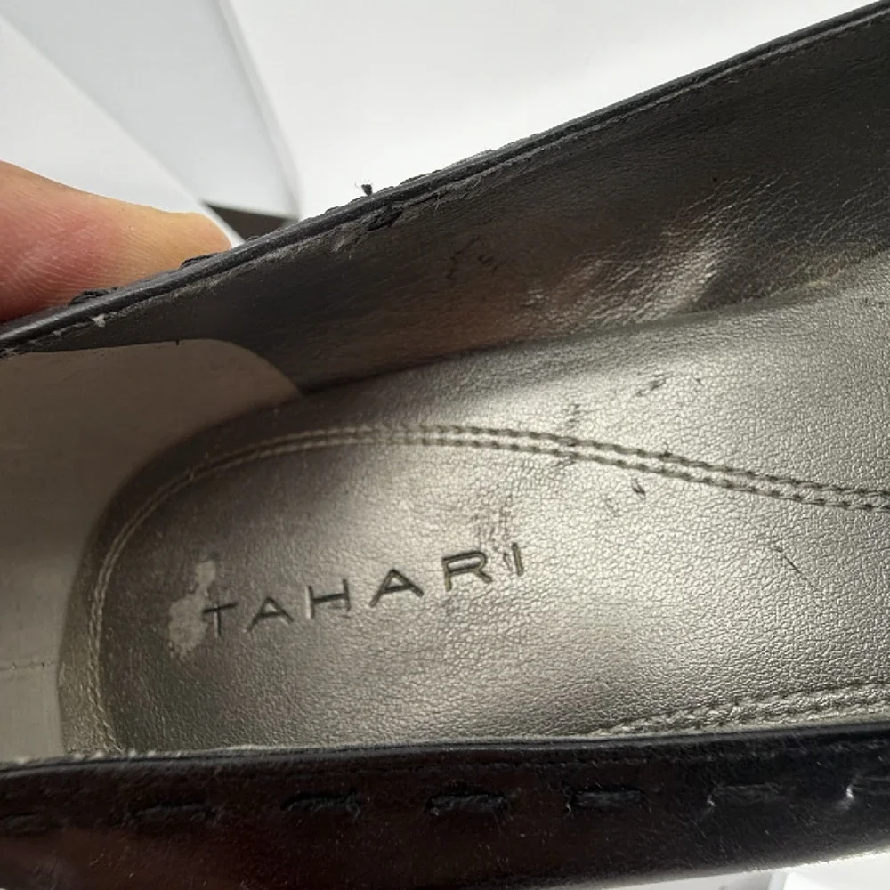 Tahari Munich Black Leather Bow Kitten Heel Pump